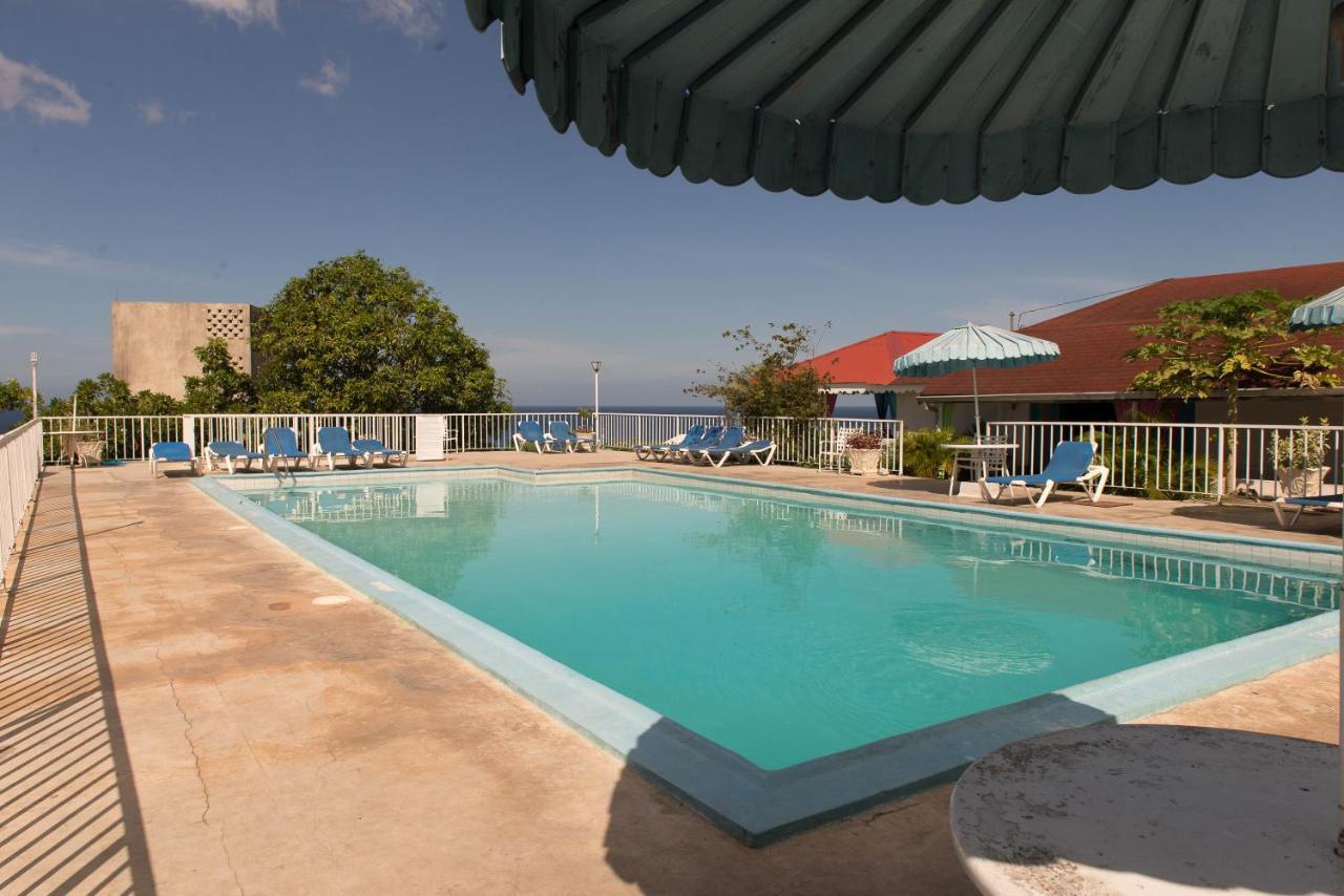 Beach Condos -Montego Bay Club Beach Resort Exteriör bild